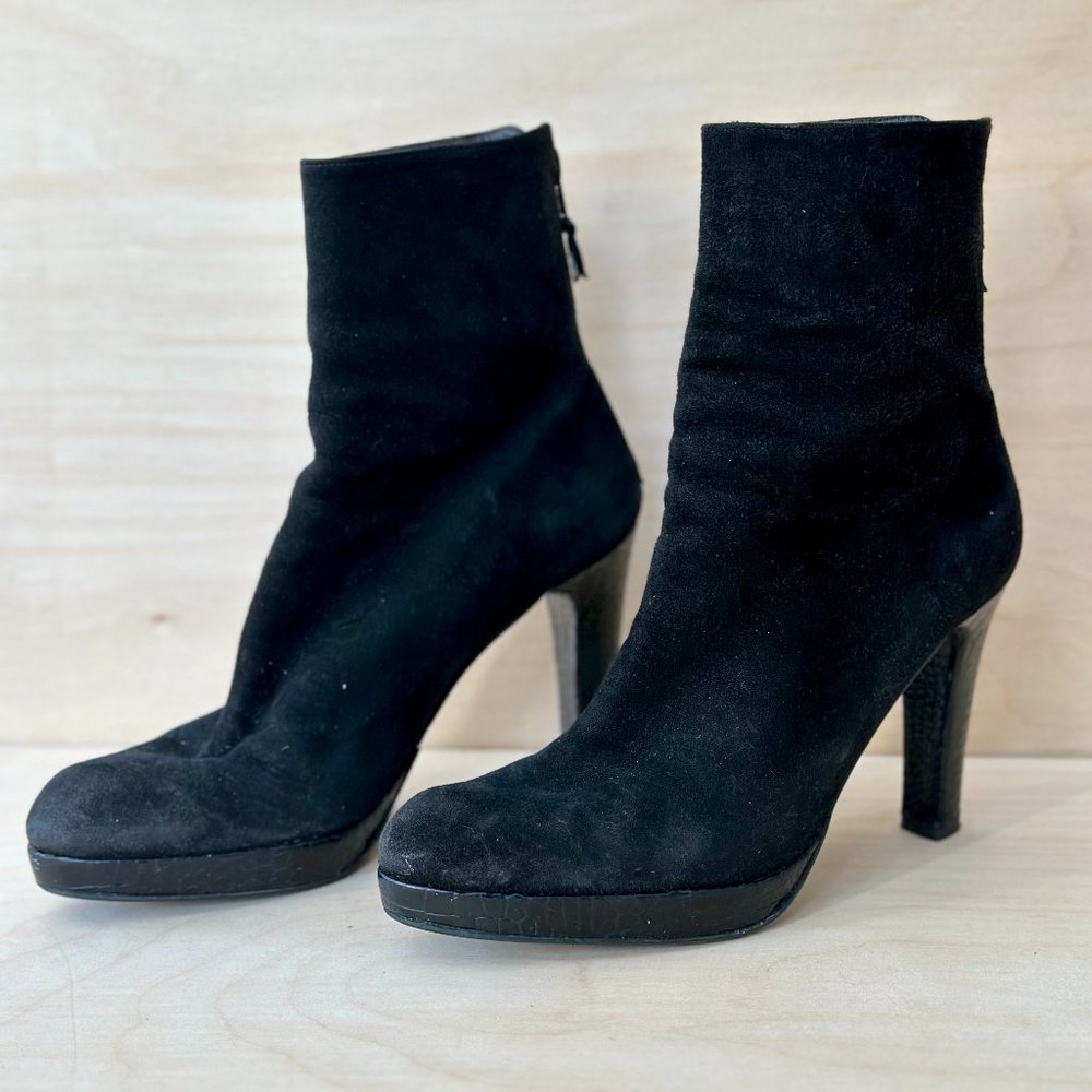 Stuart Weitzman Apollo Black Suede Ankle Boots Booties Designer Shoes EUC Size 6